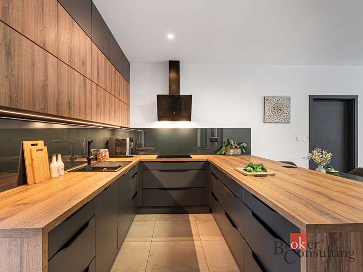 Prodej rodinného domu 120 m², pozemek 1 103 m² - foto 6