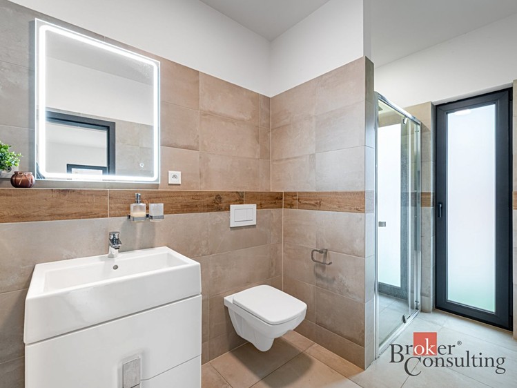 Prodej rodinného domu 120 m², pozemek 1 103 m² - foto 8