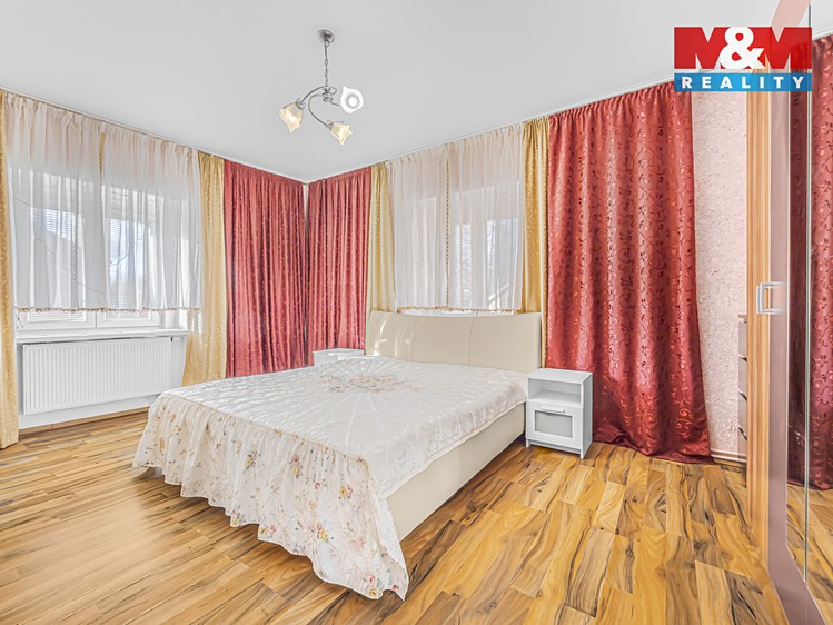 Prodej rodinného domu 180 m², pozemek 272 m² - foto 4