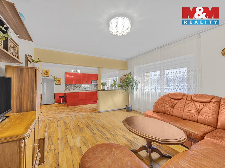Prodej rodinného domu 180 m², pozemek 272 m² - foto 7