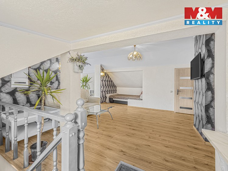 Prodej rodinného domu 180 m², pozemek 272 m² - foto 5