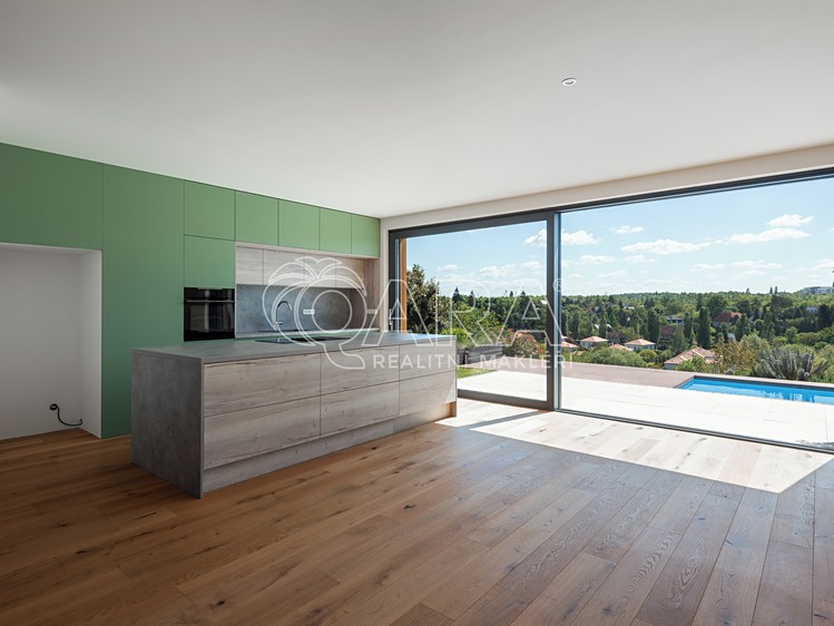 Prodej rodinného domu 270 m², pozemek 1 055 m² - foto 4