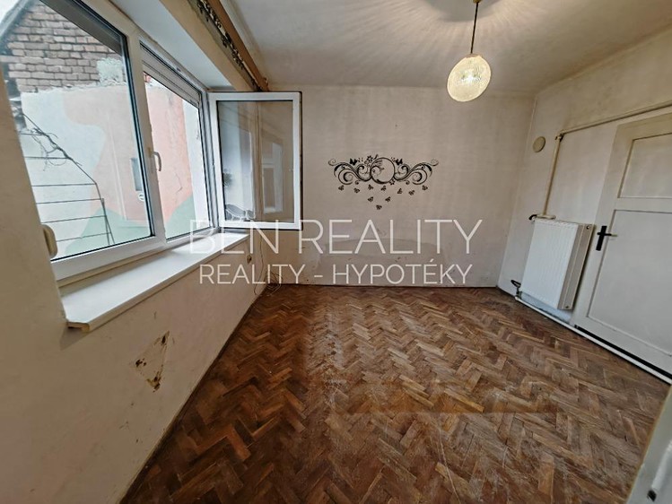 Prodej rodinného domu 175 m², pozemek 255 m² - foto 6