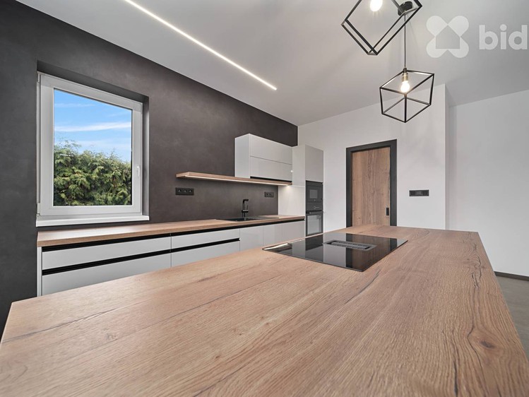 Prodej rodinného domu 162 m², pozemek 1 098 m² - foto 4