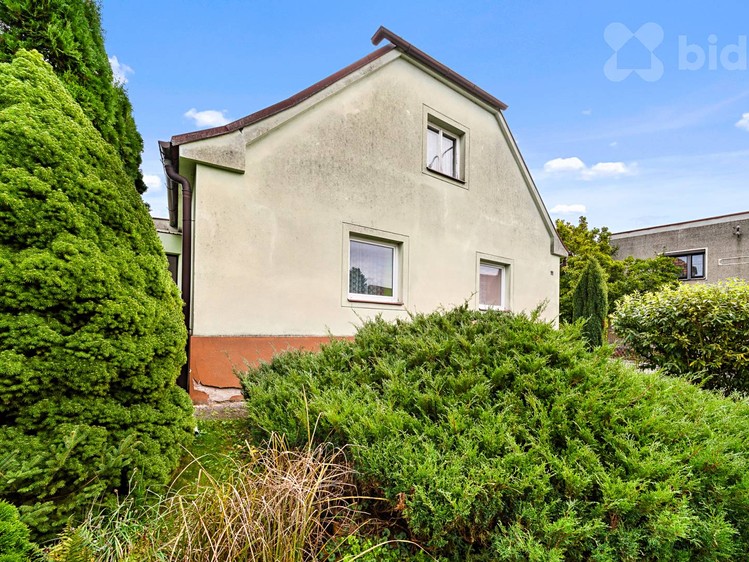 Prodej rodinného domu 128 m², pozemek 870 m² - foto 1