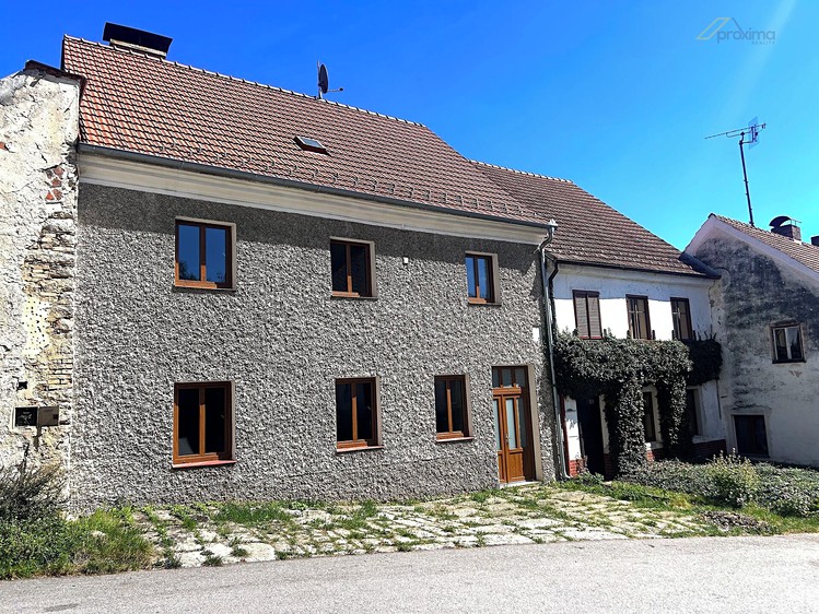 Prodej rodinného domu 310 m², pozemek 377 m² - foto 4