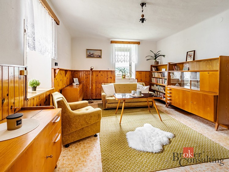 Prodej rodinného domu 88 m², pozemek 1 450 m² - foto 2