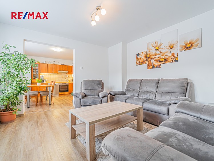 Prodej rodinného domu 160 m², pozemek 904 m² - foto 3