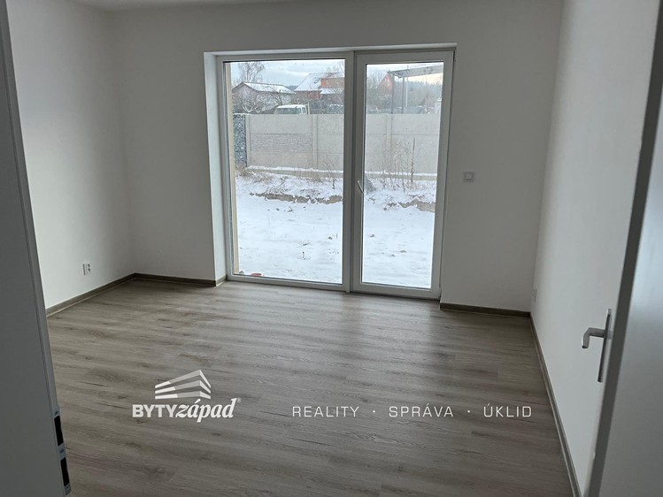 Pronájem rodinného domu 92 m², pozemek 602 m² - foto 3