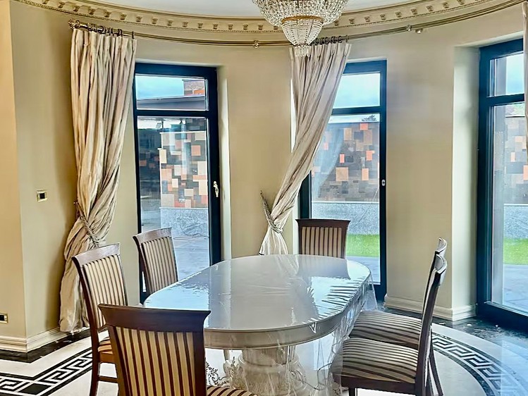 Pronájem  rodinného domu 350 m², pozemek 650 m² - foto 5