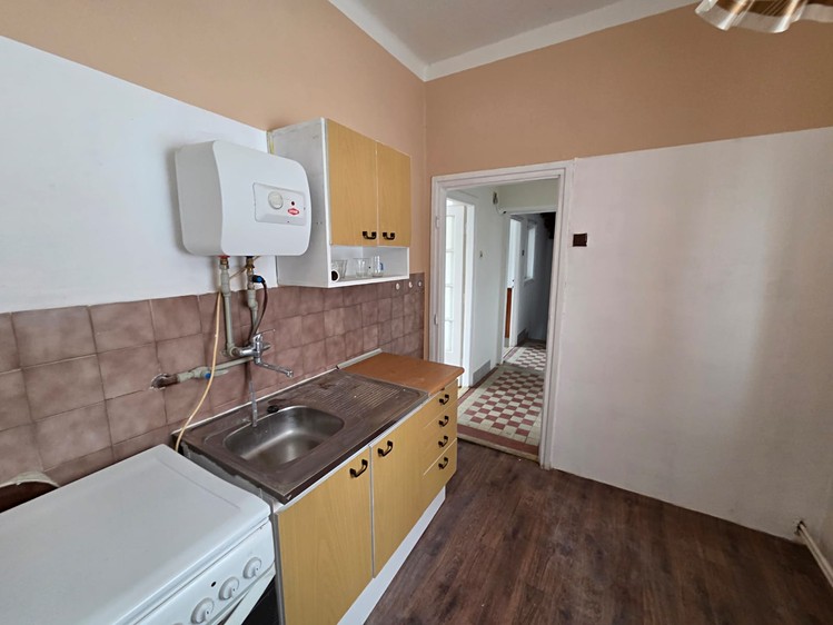 Pronájem rodinného domu 100 m², pozemek 1 200 m² - foto 3