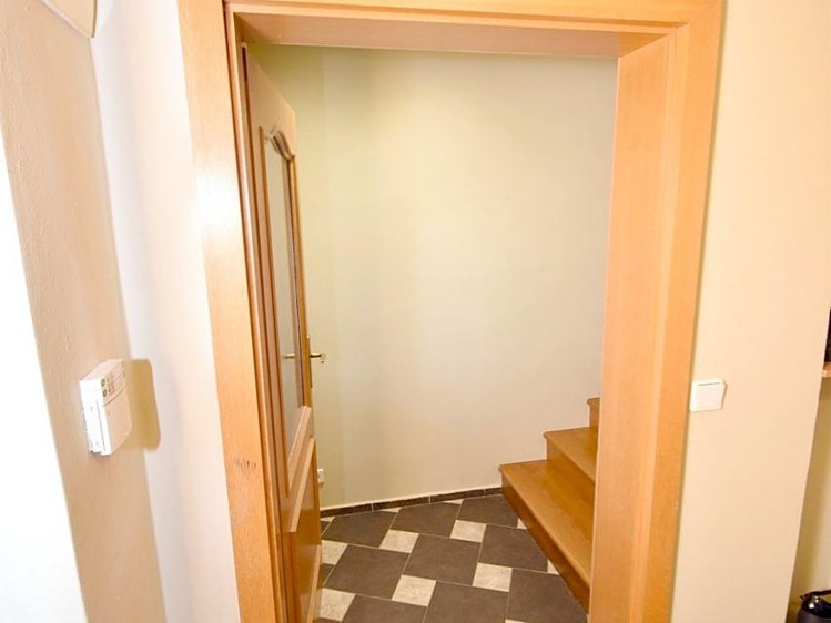 Pronájem rodinného domu 95 m², pozemek 591 m² - foto 7
