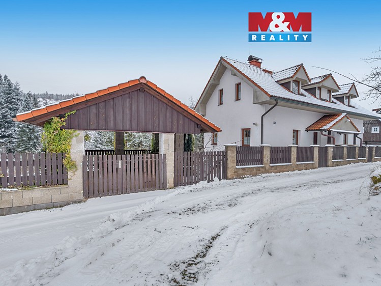 Pronájem rodinného domu 88 m², pozemek 183 m² - foto 1