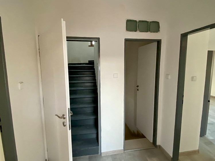 Pronájem rodinného domu 136 m², pozemek 584 m² - foto 7