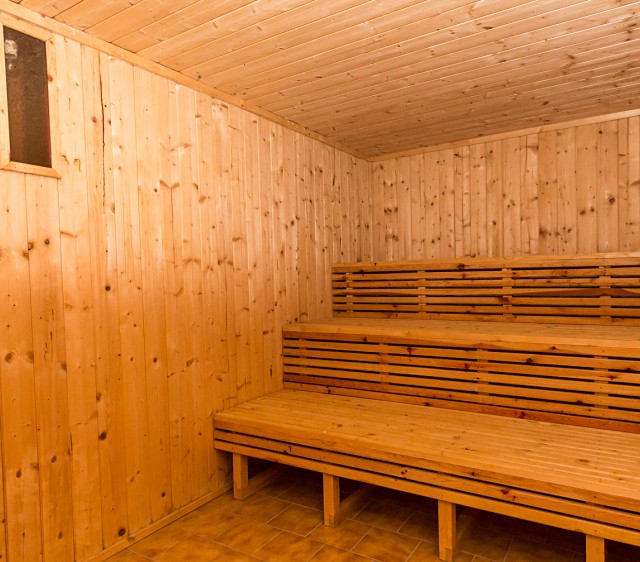 Pronájem rodinného domu 350 m², pozemek 779 m² - foto 5
