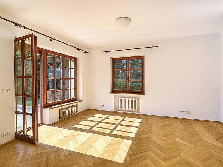 Pronájem vily 316 m², pozemek 522 m² - foto 2
