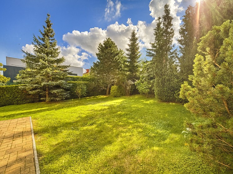 Pronájem vily 316 m², pozemek 522 m² - foto 4