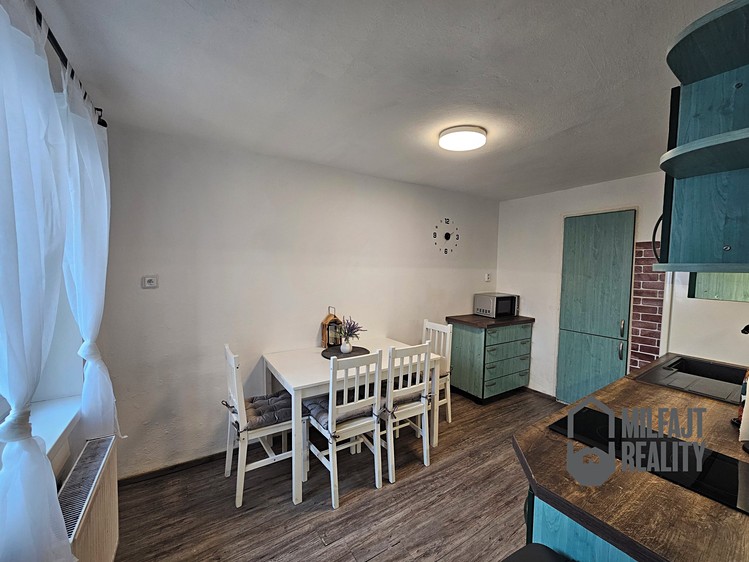 Pronájem rodinného domu 94 m², pozemek 1 116 m² - foto 2