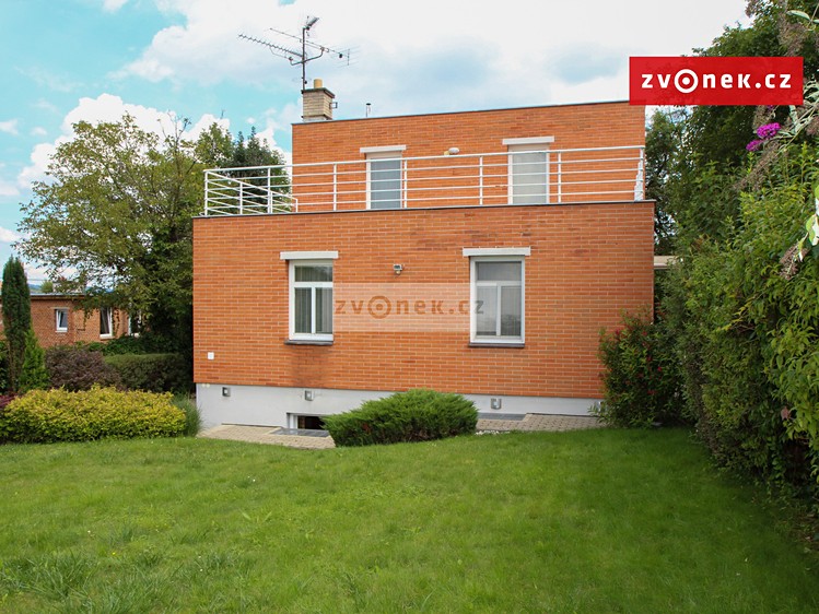 Pronájem rodinného domu 200 m², pozemek 430 m² - foto 1