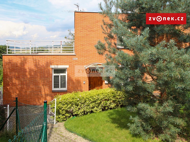 Pronájem rodinného domu 200 m², pozemek 430 m² - foto 2