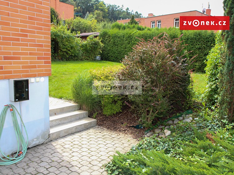 Pronájem rodinného domu 200 m², pozemek 430 m² - foto 7