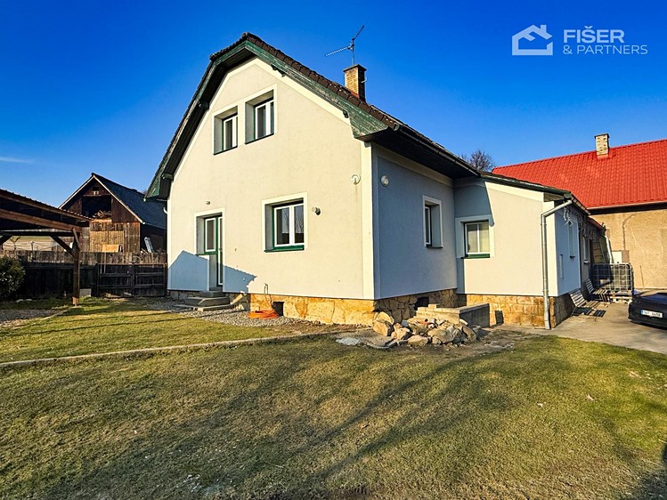 Pronájem rodinného domu 125 m², pozemek 600 m² - foto 1