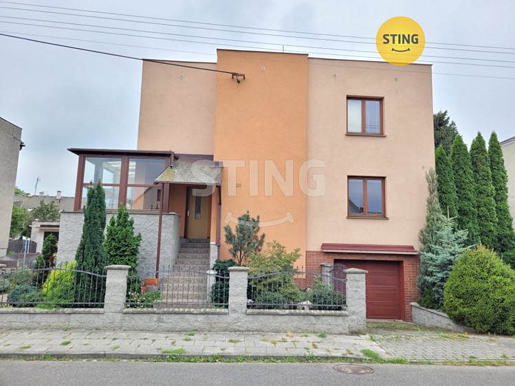 Pronájem rodinného domu 90 m², pozemek 213 m² - foto 1