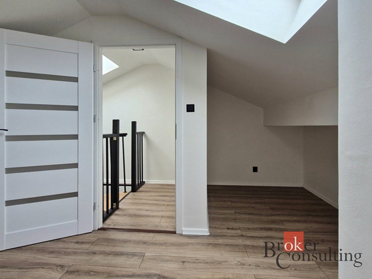 Pronájem  rodinného domu 114 m², pozemek 270 m² - foto 4