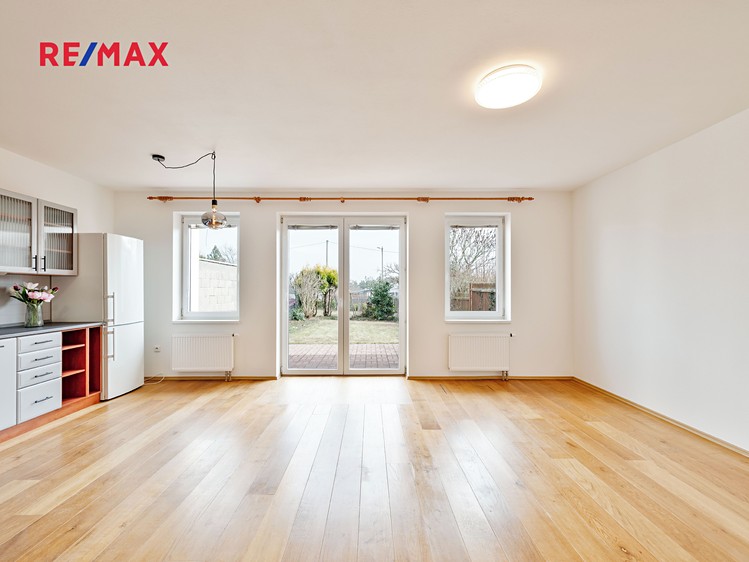 Pronájem rodinného domu 115 m², pozemek 238 m² - foto 3
