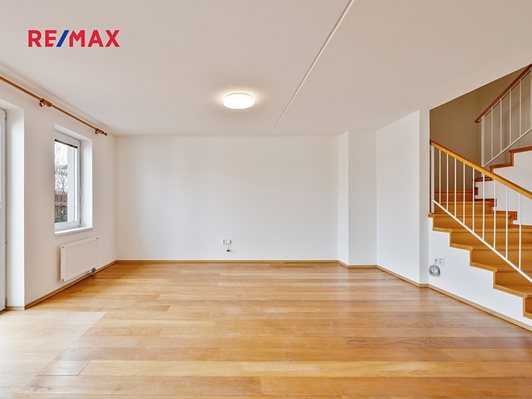 Pronájem rodinného domu 115 m², pozemek 238 m² - foto 4