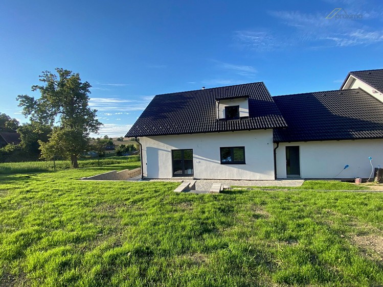 Pronájem rodinného domu 168 m², pozemek 786 m² - foto 3