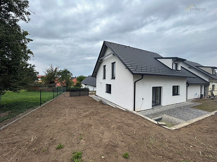 Pronájem rodinného domu 168 m², pozemek 786 m² - foto 5