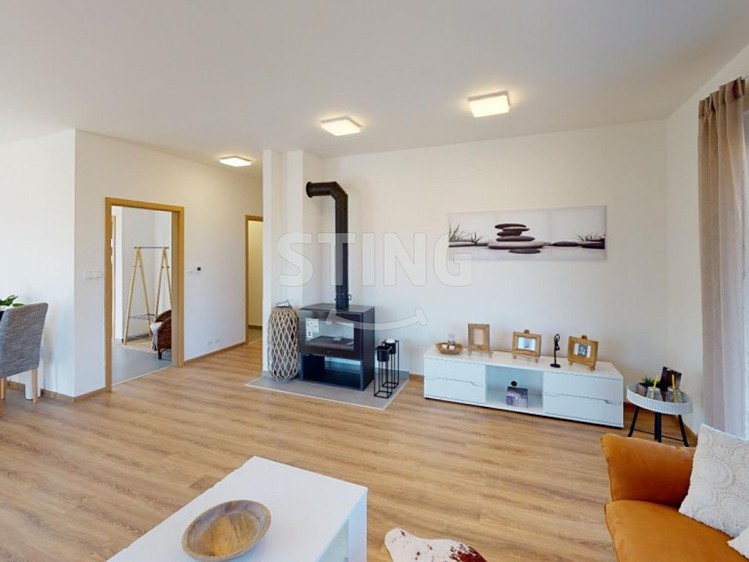 Pronájem rodinného domu 130 m², pozemek 1 233 m² - foto 5