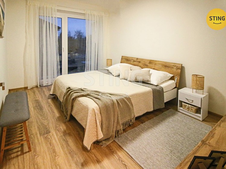 Pronájem rodinného domu 130 m², pozemek 1 233 m² - foto 8