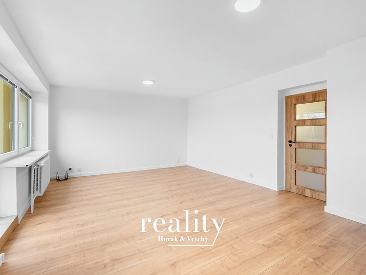 Pronájem rodinného domu 220 m², pozemek 203 m² - foto 6
