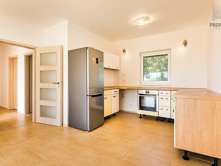 Pronájem rodinného domu 81 m², pozemek 1 050 m² - foto 4