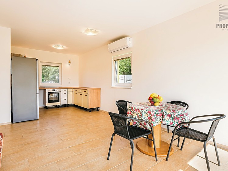 Pronájem rodinného domu 81 m², pozemek 1 050 m² - foto 6