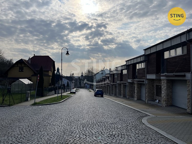 Pronájem rodinného domu 150 m², pozemek 180 m² - foto 3