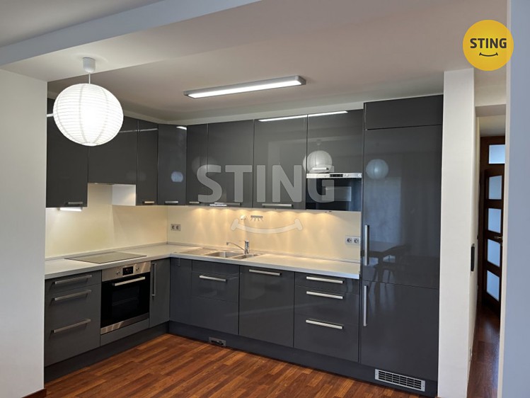 Pronájem rodinného domu 150 m², pozemek 180 m² - foto 5