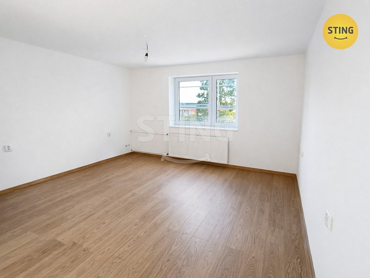 Pronájem rodinného domu 433 m², pozemek 534 m² - foto 3