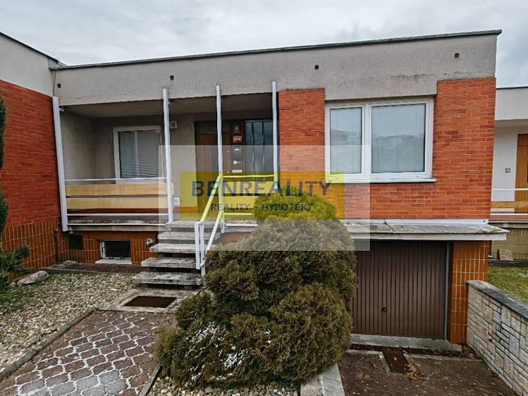 Pronájem rodinného domu 220 m², pozemek 200 m² - foto 2