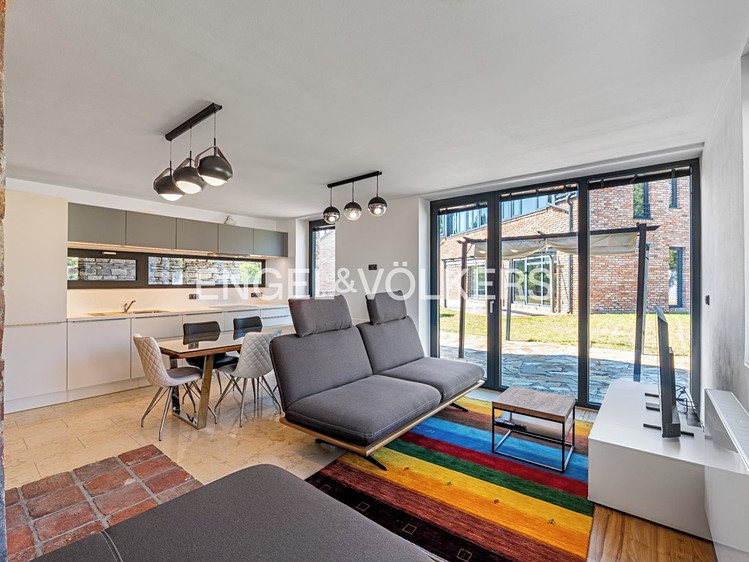 Pronájem rodinného domu 120 m², pozemek 800 m² - foto 1