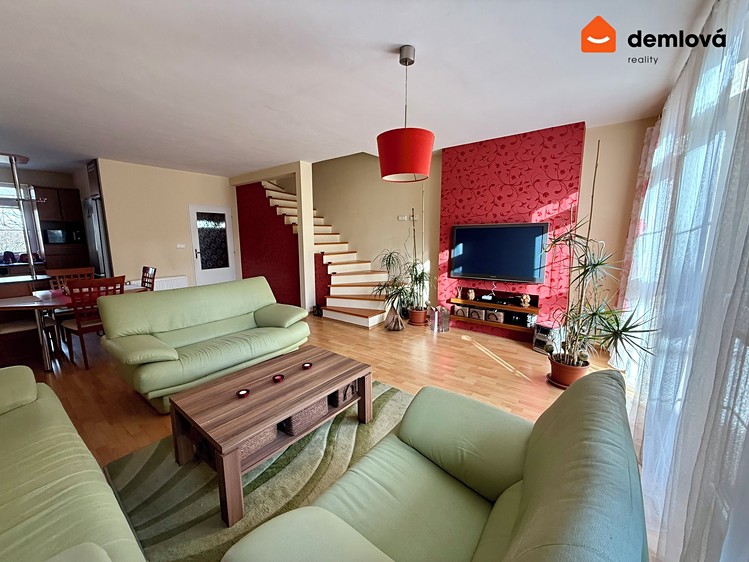 Pronájem rodinného domu 100 m², pozemek 180 m² - foto 3