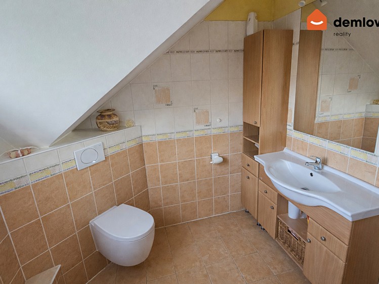 Pronájem rodinného domu 100 m², pozemek 180 m² - foto 8