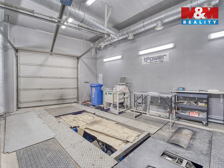Pronájem rodinného domu 189 m², pozemek 197 m² - foto 2
