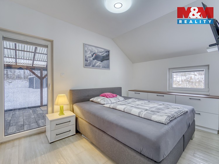 Pronájem  rodinného domu 69 m², pozemek 989 m² - foto 7