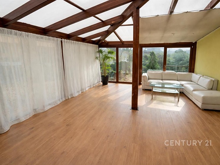 Pronájem rodinného domu 200 m², pozemek 300 m² - foto 7