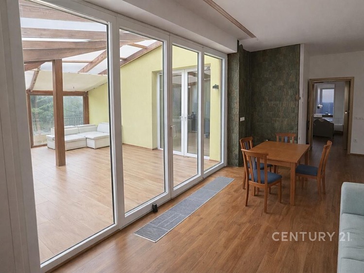 Pronájem rodinného domu 200 m², pozemek 300 m² - foto 6