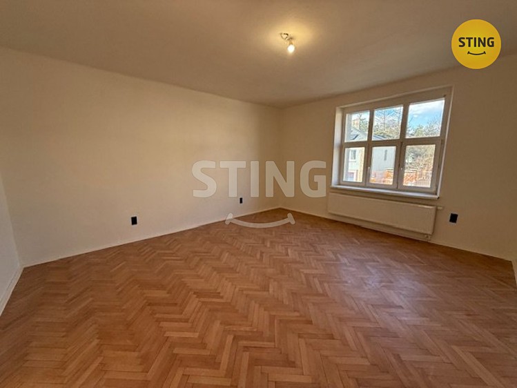 Pronájem rodinného domu 158 m², pozemek 800 m² - foto 4