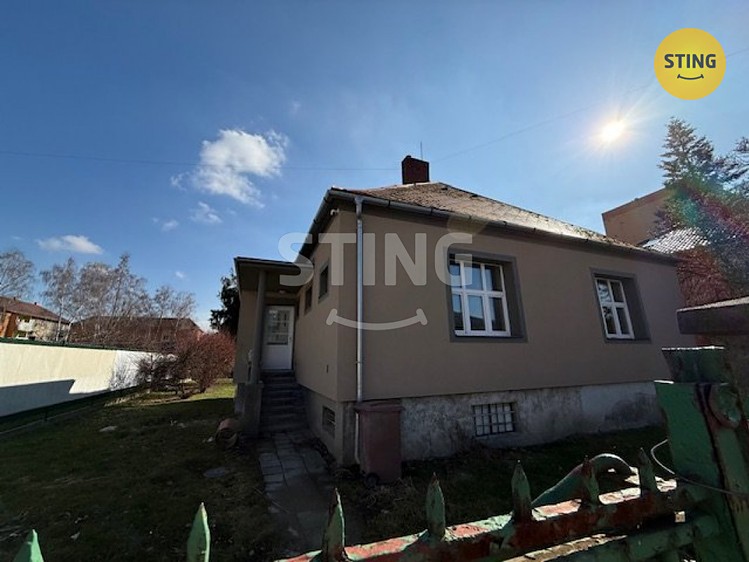 Pronájem rodinného domu 158 m², pozemek 800 m² - foto 2